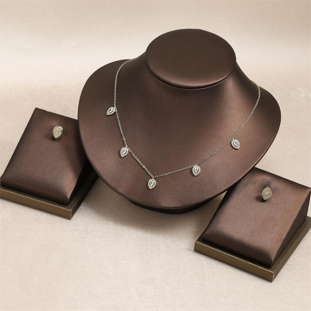 Water Drop Zircon Necklace Earrings Set  Exquisite Light Luxury Simple jewelry set