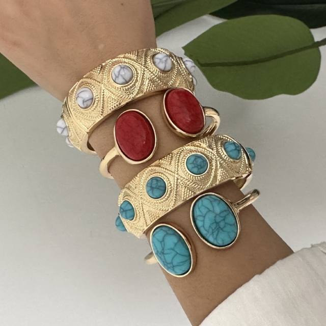 Personality vintage boho turquoise stone inlaid alloy bangle bracelet