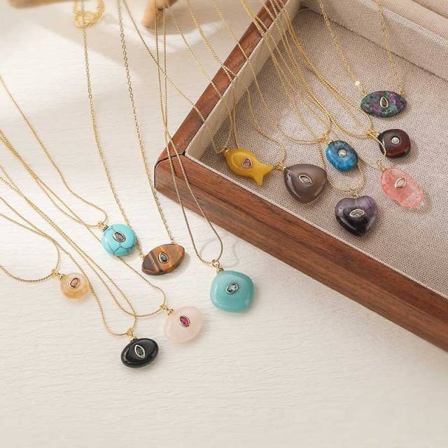 Vintage natural stone pendant gold plated copper necklace