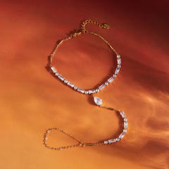 Delicate cubic zircon inlaid stainless steel bracelet ring bracelet diamond bracelet