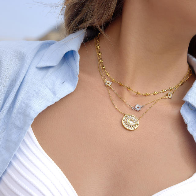 Retro star-shaped hollow out pendant stainless steel necklace