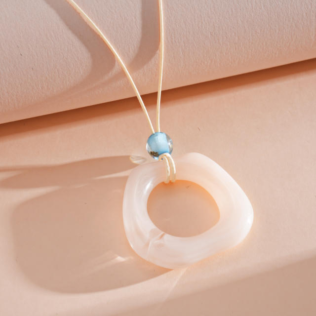 Vintage resin circle pendant rope chain necklace long necklace for women