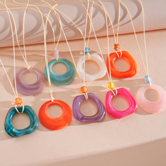 Vintage resin circle pendant rope chain necklace long necklace for women