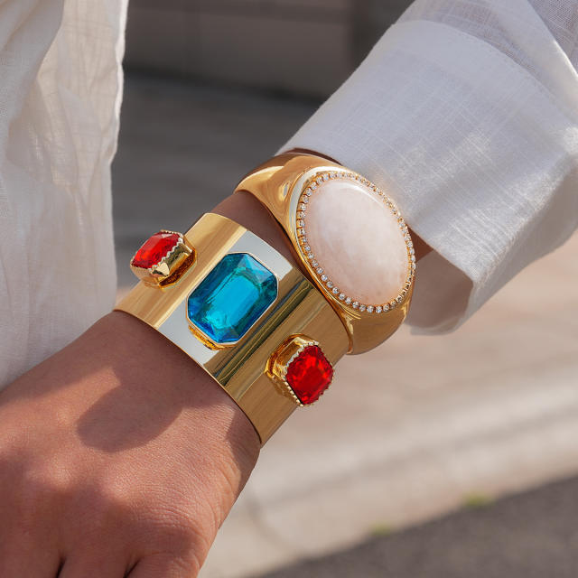 Personality gold color metal glass crystal statement bangle