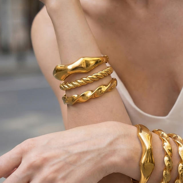 18KG fashion wave fold stainless steel bangle bracelet