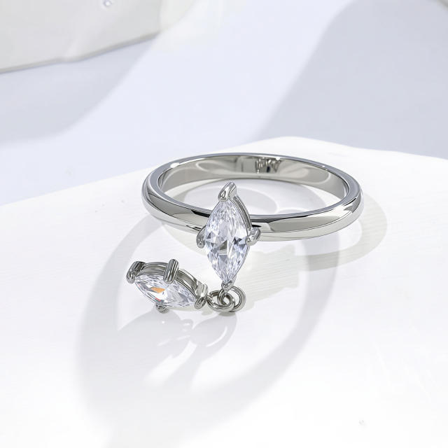 Delicate horse eye cubic zircon tassel stainless steel rings