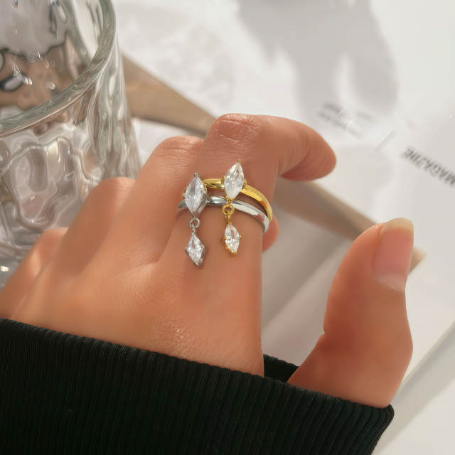Delicate horse eye cubic zircon tassel stainless steel rings