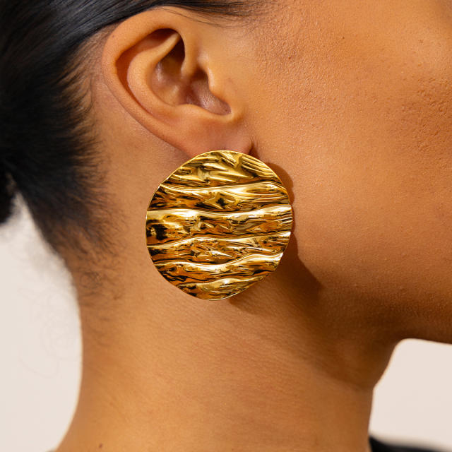 18KG geometric pattern round piece stainless steel earrings