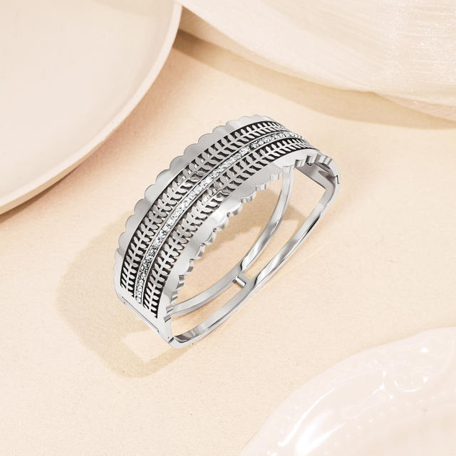 Vintage personality wide bangle rhinestone inlaid stainless steel bangle bracelet
