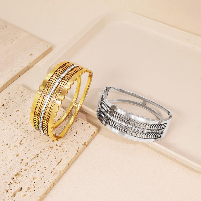 Vintage personality wide bangle rhinestone inlaid stainless steel bangle bracelet