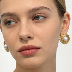 Vintage leaf shape pearl stainless steel earrings