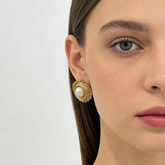 Vintage leaf shape pearl stainless steel earrings