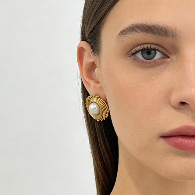 Vintage leaf shape pearl stainless steel earrings