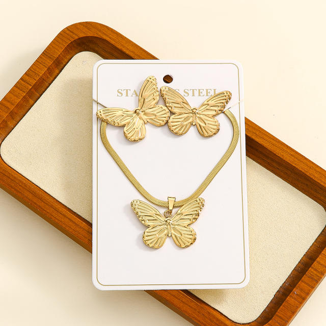 Fashion Style Stainless Steel necklace set Gold-Plated Jewelry Set with Flower Butterfly Heart Texture set