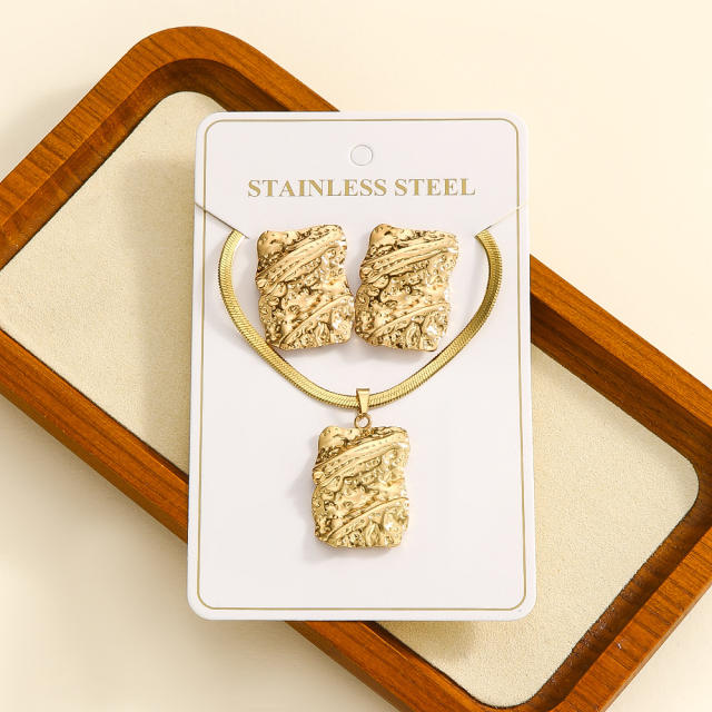 Fashion Style Stainless Steel necklace set Gold-Plated Jewelry Set with Flower Butterfly Heart Texture set