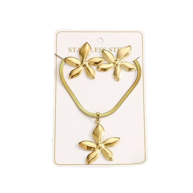 Fashion Style Stainless Steel necklace set Gold-Plated Jewelry Set with Flower Butterfly Heart Texture set