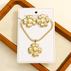 Fashion Style Stainless Steel necklace set Gold-Plated Jewelry Set with Flower Butterfly Heart Texture set