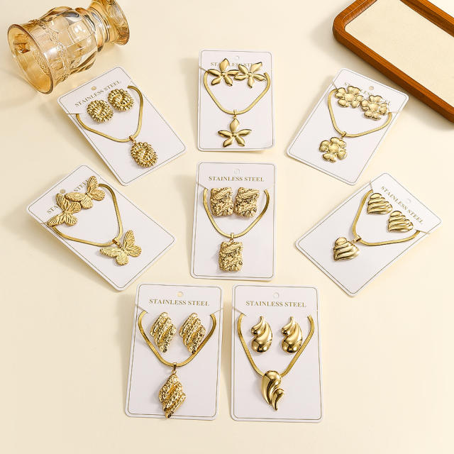 Fashion Style Stainless Steel necklace set Gold-Plated Jewelry Set with Flower Butterfly Heart Texture set