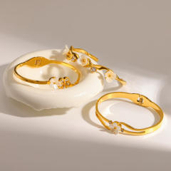 Vintage sweet white shell flower stainless steel bangle bracelet