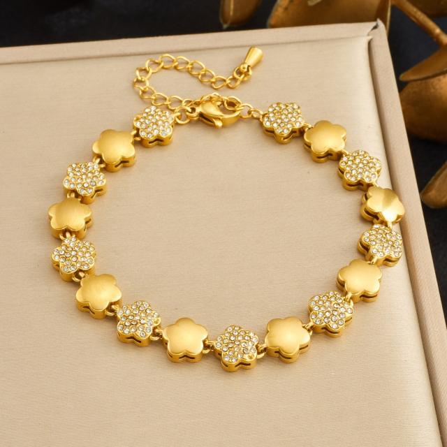Delicate diamond star flower stainless steel bracelet