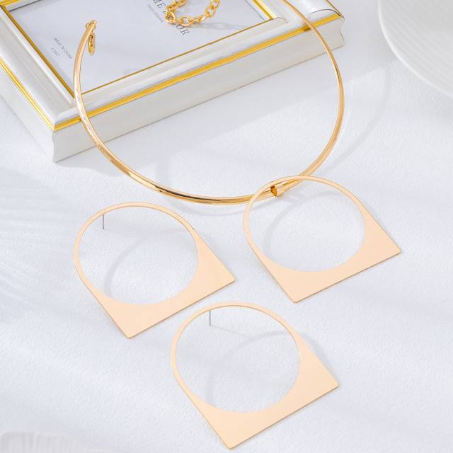 Exaggerated geometric square metal necklace earrings set