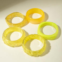 Fashionable Glitter Resin Exaggerated Bracelets Simple Pearlescent Glitter Peach Heart Bracelets