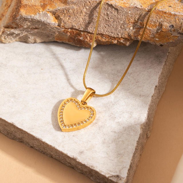 Gold color smooth heart pendant stainless steel necklace mother's day gift engrave letter pendant jewelry