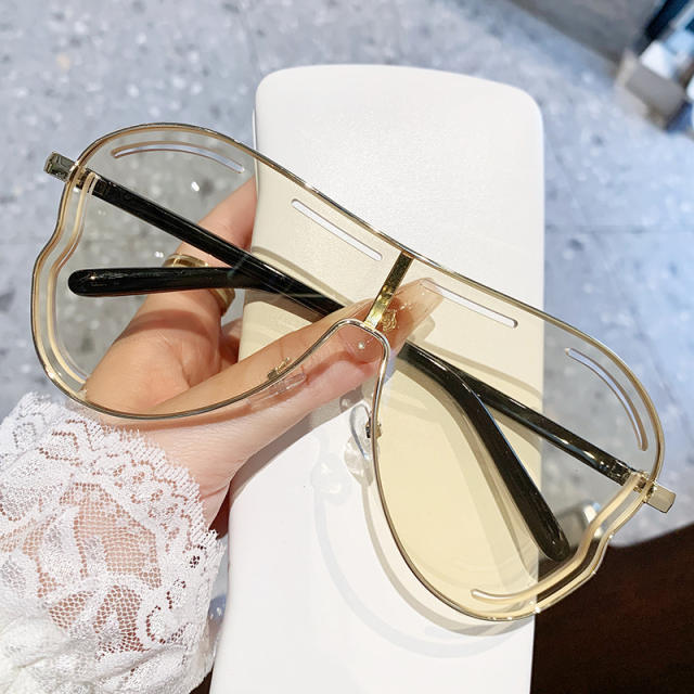 Big frame sunglasses high sense women's party sunglasses one-body lenses personalized hollow sunglasses