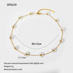 18K Gold-Plated Stainless Steel necklace Pearl Necklace Shell Flower Imitation Pearl Chain necklace for women