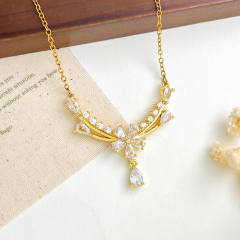 Elegant cubic zircon flower stainless steel chain necklace diamond necklace