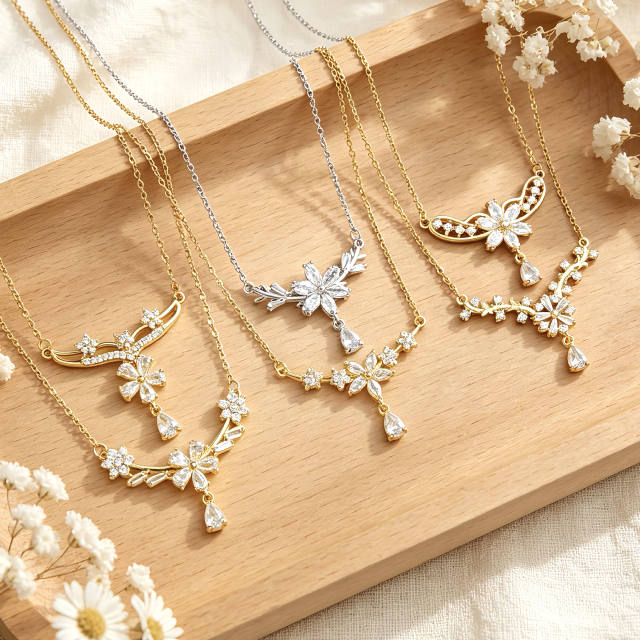Elegant cubic zircon flower stainless steel chain necklace diamond necklace