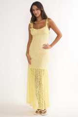 Moonlight Venus Solid Color Heavy Lace Square Neck Women's Long Dress