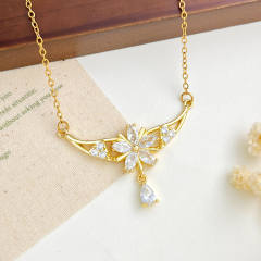 Elegant cubic zircon flower stainless steel chain necklace diamond necklace