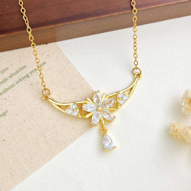 Elegant cubic zircon flower stainless steel chain necklace diamond necklace