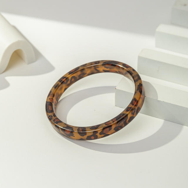Sexy Leopard Print Resin Bracelet Unique Irregular Circular Gradient arcylic bangle
