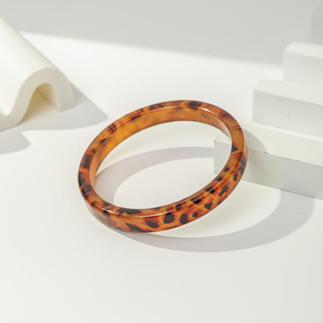 Sexy Leopard Print Resin Bracelet Unique Irregular Circular Gradient arcylic bangle