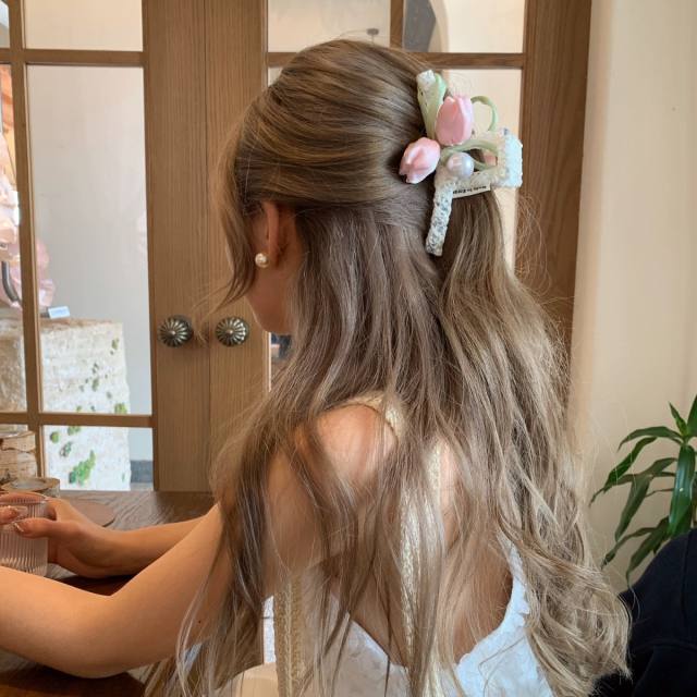 Korean New Tulip Spring Summer Hair Accessories for Women hair claw clips