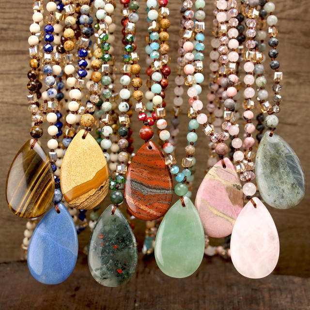 Best-Selling Bohemian Style Natural Stone Necklace for Women