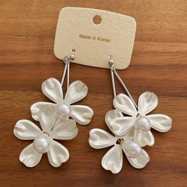 Vintage Metal Petal Tassel Earrings