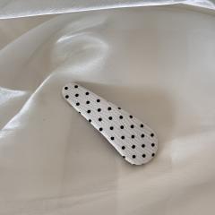 Beige polka dot-water drop clip