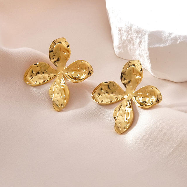 New Stainless Steel Earrings Fashionable Plant Flower Geometric Earrings