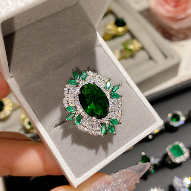 Luxury elegant emerald full diamond ring gold plated crystal ring