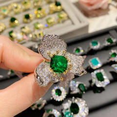Luxury elegant emerald full diamond ring gold plated crystal ring
