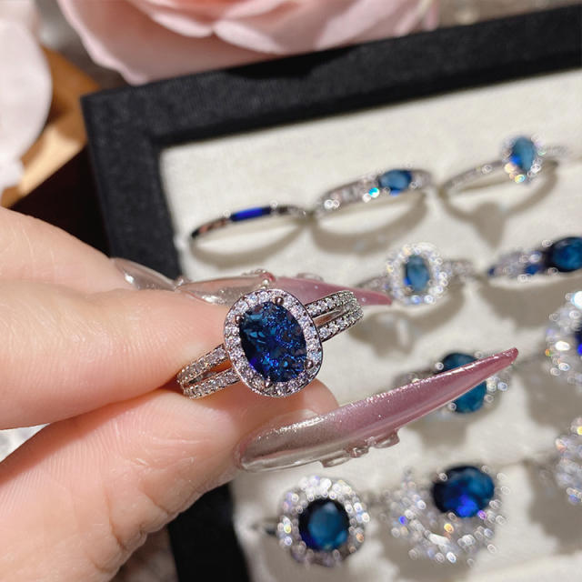 New Blue Corundum Color Treasure Ring French Luxury High Imitation Natural Diopside Ring
