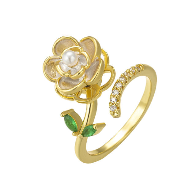 Rotatable Flower-Shaped Gold-Plated Pearl Ring with Enamel and Zircon