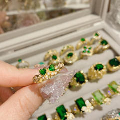 Luxury elegant emerald full diamond ring gold plated crystal ring