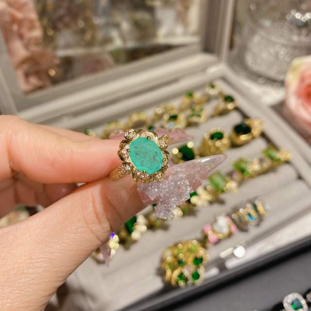 Luxury elegant emerald full diamond ring gold plated crystal ring