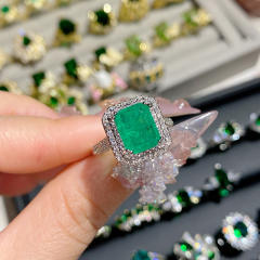0180 dark green
