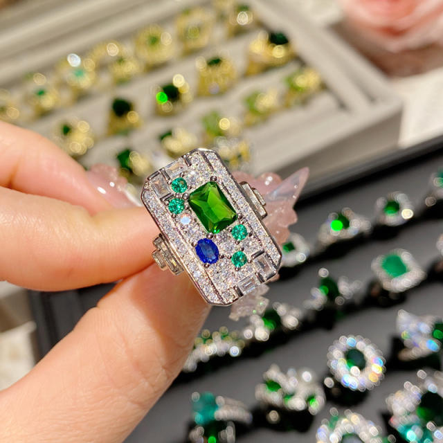 Luxury elegant emerald full diamond ring gold plated crystal ring