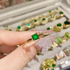 Luxury elegant emerald full diamond ring gold plated crystal ring